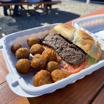 Glenwood Pines - Fried mushrooms and steak sandwich - American Near Me - Ithaca, New York