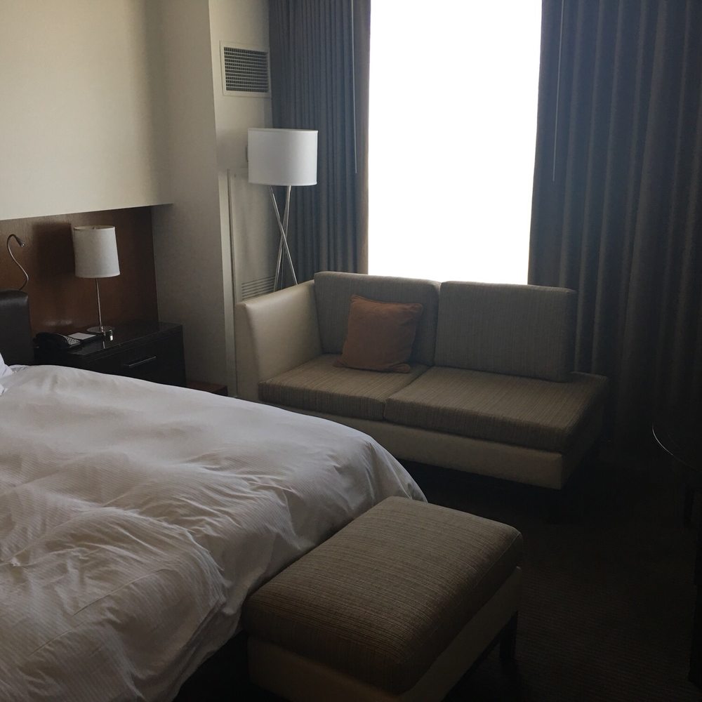 Hotel Arista - Hotels Near Me - Naperville, Illinois