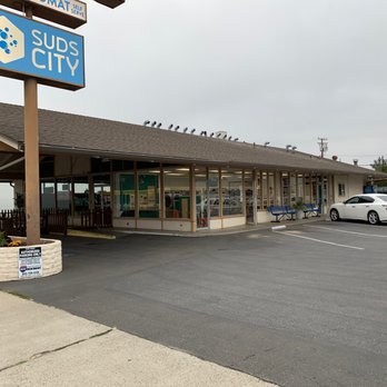 Suds City Laundromat - EASY PARKING! - Laundromat Near Me - Goleta, California Suds City Laundromat - EASY PARKING! - Laundromat Near Me - Goleta, California