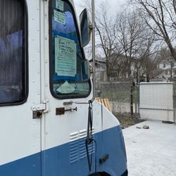 Chef Baldee’s Pizza - Ordering/pick up window