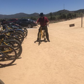 Corona del Valle - Wineries Near Me - Valle de Guadalupe, BCN