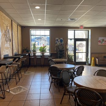 Trubroth - Seating area. - Coffee & Tea Near Me - Travelers Rest, South Carolina