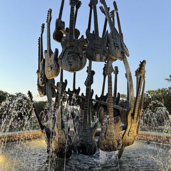The Palm - Orlando - The Palm is at the Hard Rock and valet parking is free if you come here for dinner. - Steakhouses Near Me - Orlando, Florida The Palm - Orlando - The Palm is at the Hard Rock and valet parking is free if you come here for dinner. - Steakhouses Near Me - Orlando, Florida