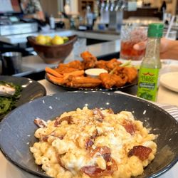 Overland Tap and Kitchen - get their mac and cheese
