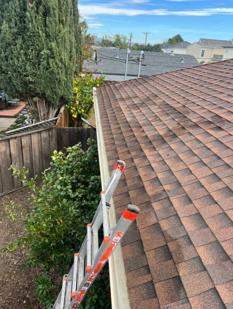 Slide of Roofing Service’s