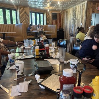 Johnny Black's Lake House - Tables - New American Near Me - St. Clair Shores, Michigan