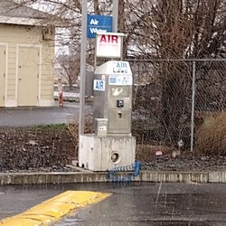 Chevron - They have an air pump here