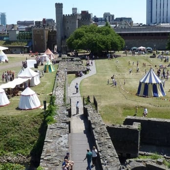 Cardiff Castle - Castles Near Me - Cardiff, CRF