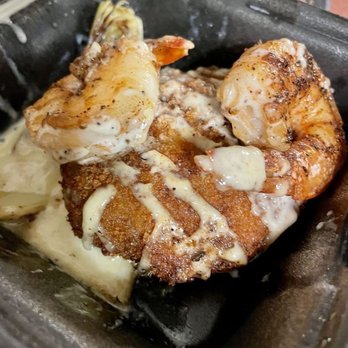 Diamond Grill - Fried crabcake topped with shrimp and hollandaise sauce very good - American Near Me - Alexandria, Louisiana