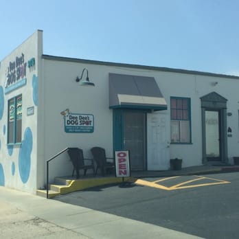 Dee Dee's Dog Spot - Cute little store front with spots painted on the front of it :) - Pet Groomers Near Me - Ventura, California Dee Dee's Dog Spot - Cute little store front with spots painted on the front of it :) - Pet Groomers Near Me - Ventura, California