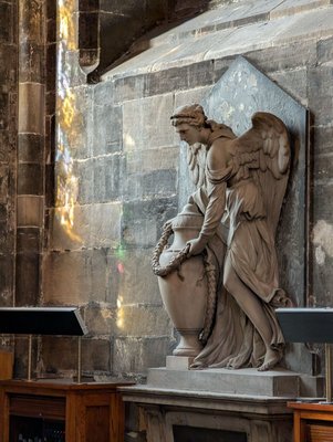 Glasgow Cathedral by null