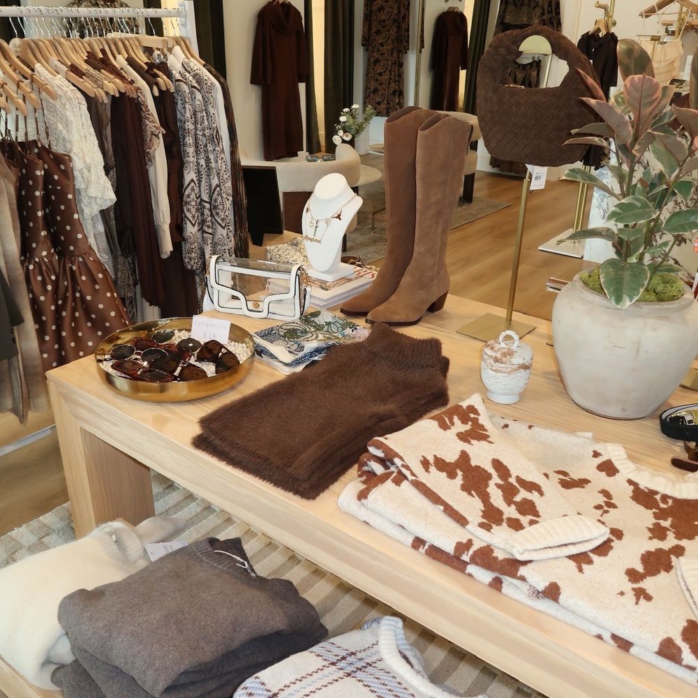 Clothing at Mazúr Boutique Clothing at Mazúr Boutique