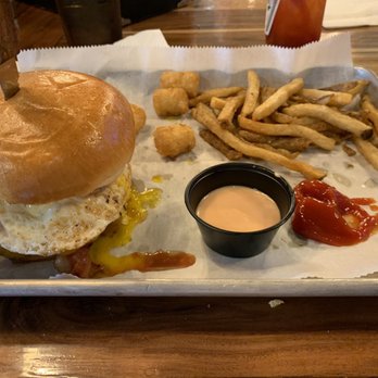 Barrel 17 - Sunshine burger - fried egg, smashed tots, and bacon - New American Near Me - Virginia Beach, Virginia Barrel 17 - Sunshine burger - fried egg, smashed tots, and bacon - New American Near Me - Virginia Beach, Virginia