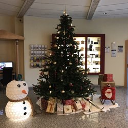 Azimut Hotel - Weihnachtsdekoration in der Lobby
