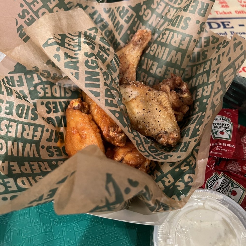 mild & lemon pepper (6 piece combo, bone in wings) mild & lemon pepper (6 piece combo, bone in wings)