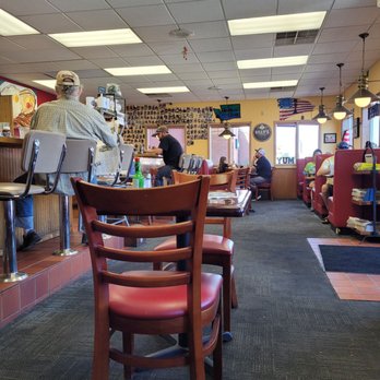 Billy's Cafe - Dining area - Breakfast & Brunch Near Me - Burlington, Washington Billy's Cafe - Dining area - Breakfast & Brunch Near Me - Burlington, Washington