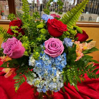 Sun Valley Florist - Great for Birthday or Get Well - Florists Near Me - Ramona, California Sun Valley Florist - Great for Birthday or Get Well - Florists Near Me - Ramona, California