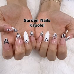 Garden Nails