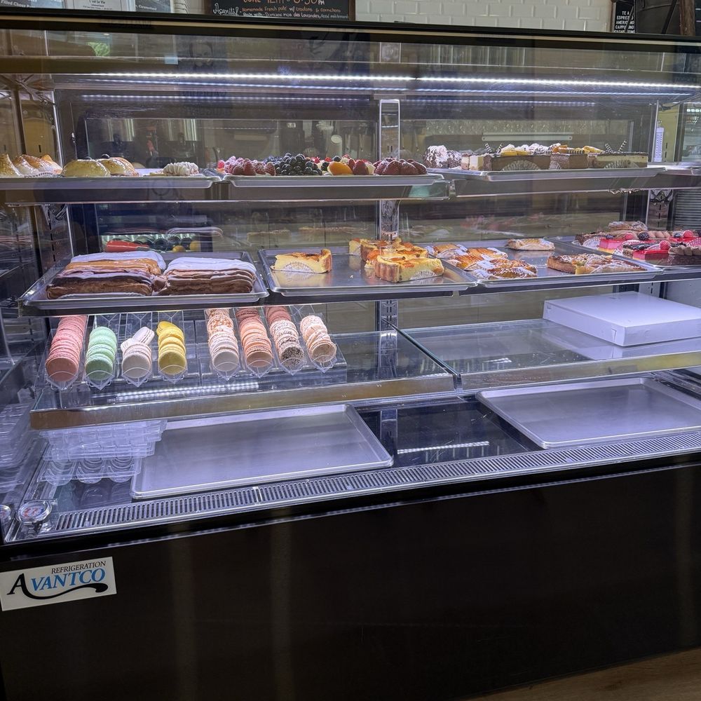 C'est La Vie - Pastries from the case - French Near Me - Sarasota, Florida