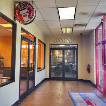 Davis Travel Center - Dunkin & Subway in the Davis Travel Center - Rest Stops Near Me - Warfield, Virginia