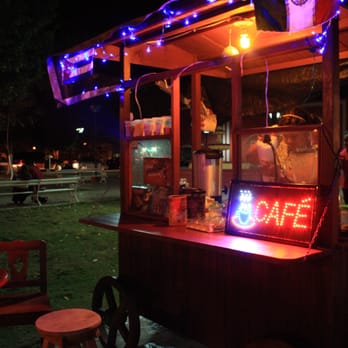 Los Frappés - El carrito de madera es divino. - Mexican Near Me - Valladolid, YUC Los Frappés - El carrito de madera es divino. - Mexican Near Me - Valladolid, YUC