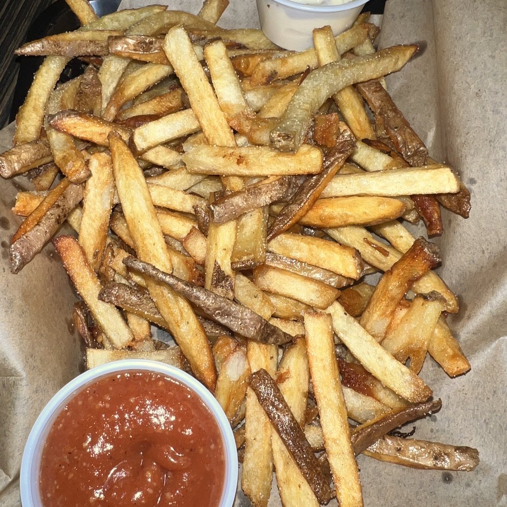 Everett's - Regular Side of Handcut Fries - American Near Me - Omaha, Nebraska