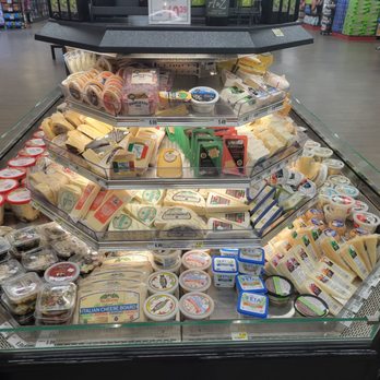 Stater Bros. Markets - Cheese case - Grocery Near Me - Yucca Valley, California