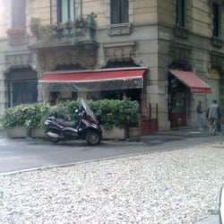 Andateci a pranzo.