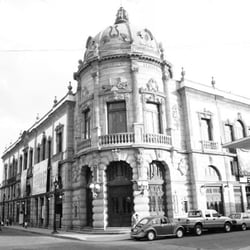 Teatro Macedonio Alcalá - Foto en blanco y negro.