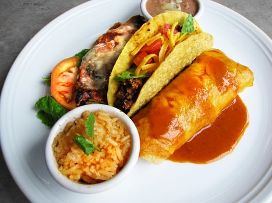Acapulcos Mexican Family Restaurant & Cantina by null