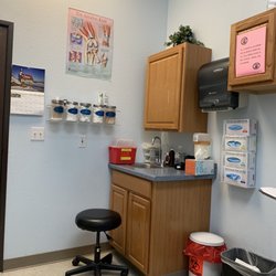 Family Urgent Care and Industrial Medical - Doctors room