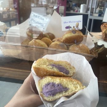 Fuji Bakery - Ube malasada - Bakeries Near Me - Seattle, Washington