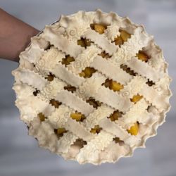 Yiya’s Pie House - Beautiful peach pie