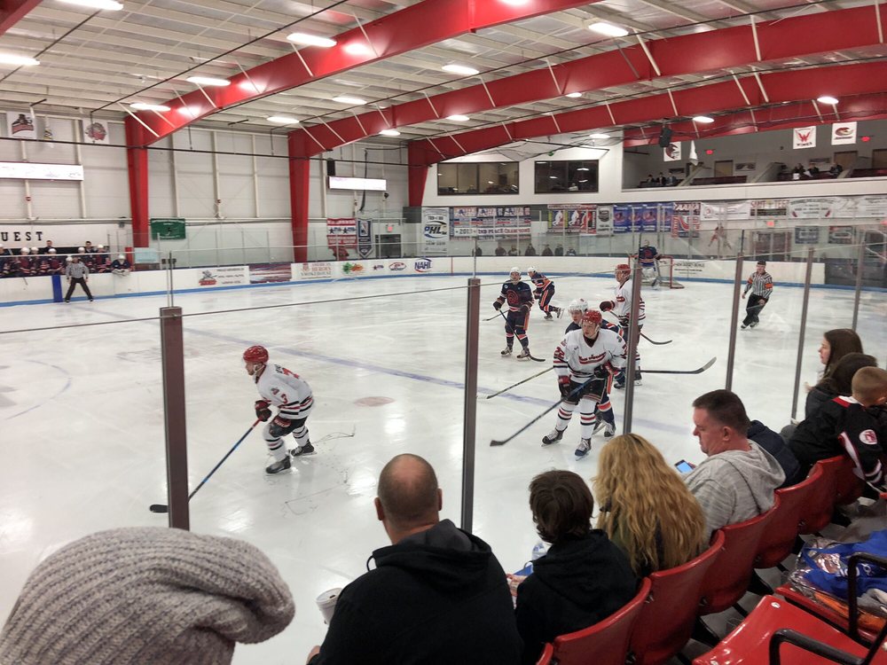 MIDDLETOWN SPORTS COMPLEX Sports Clubs 214 Harmony Rd, Middletown