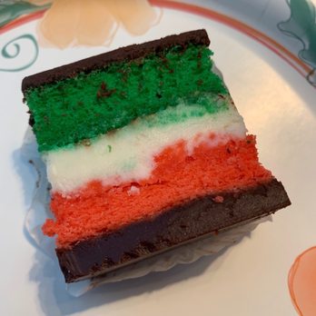 Maria Italian Bakery - Bakeries Near Me - Saddle Brook, New Jersey Maria Italian Bakery - Bakeries Near Me - Saddle Brook, New Jersey