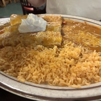 La Fiesta - Seafood burrito with rice and beans - Mexican Near Me - Ely, Nevada La Fiesta - Seafood burrito with rice and beans - Mexican Near Me - Ely, Nevada