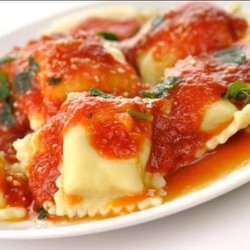 farolito steakhouse - Raviolis with sauce
