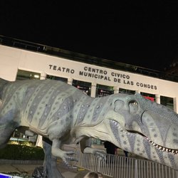 Teatro Municipal Las Condes - Right in front