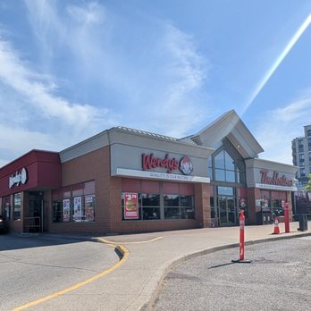 Wendy's - Exterior - Burgers Near Me - Woodbridge, Ontario Wendy's - Exterior - Burgers Near Me - Woodbridge, Ontario