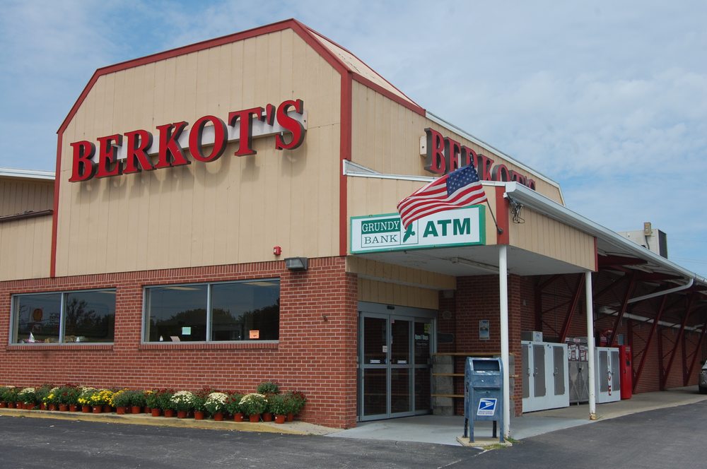BERKOT’S SUPER FOODS WILMINGTON Updated September 2024 700 W