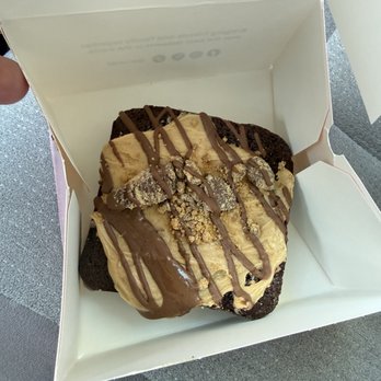 Crumbl - Goodyear - Bakeries Near Me - Goodyear, Arizona
