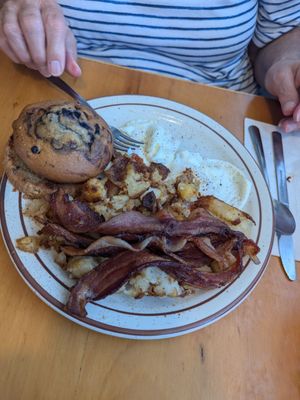 Arlene and Tom's Restaurant by null