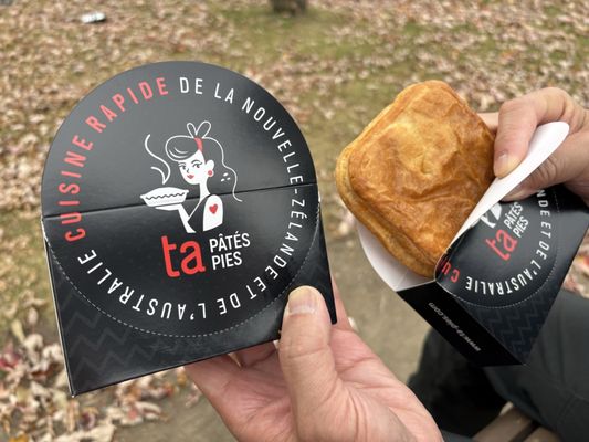 Ta pies by null