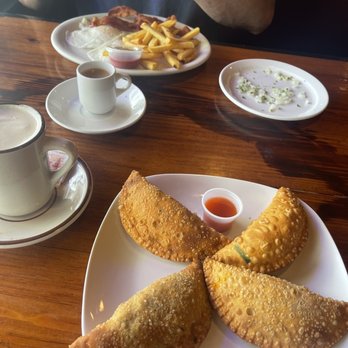 El Pub - Empanada - Cuban Near Me - Miami, Florida