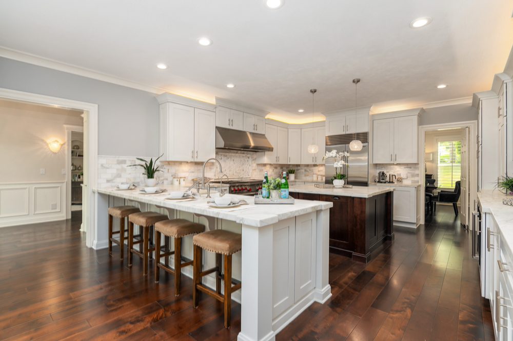 LYNDA GANN, REALTOR COMPASS Updated May 2024 22 Photos 760