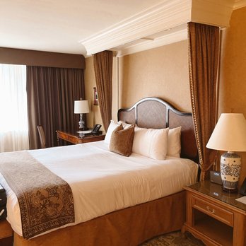 Wedgewood Hotel - Hotels Near Me - Vancouver, British Columbia Wedgewood Hotel - Hotels Near Me - Vancouver, British Columbia