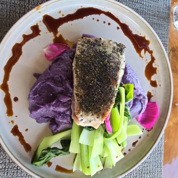 Oasis on the Beach - Seared catch of the day - Hawaiian Near Me - Kapaa, Hawaii Oasis on the Beach - Seared catch of the day - Hawaiian Near Me - Kapaa, Hawaii