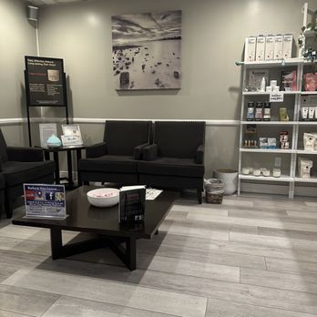 Massage Revolution - Front office. Super clean - Massage Therapy Near Me - Manhattan Beach, California Massage Revolution - Front office. Super clean - Massage Therapy Near Me - Manhattan Beach, California