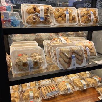 Salvadorean Bakery & Restaurant - Bread - Bakeries Near Me - Seattle, Washington Salvadorean Bakery & Restaurant - Bread - Bakeries Near Me - Seattle, Washington