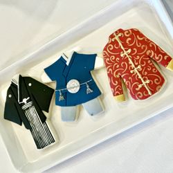 The Chocolate Dozen - Custom kimono, hanbok & tang suit cookies. Turned out even better than I expected!